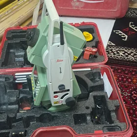 leica
