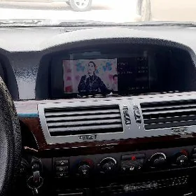 BMW 745 2004