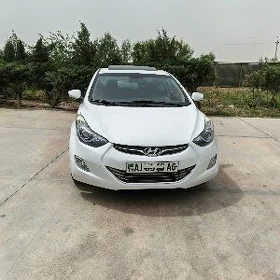 Hyundai Elantra 2012