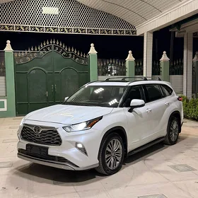 Toyota Highlander 2022