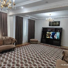 Lenin köçe 3 komnat 120m²