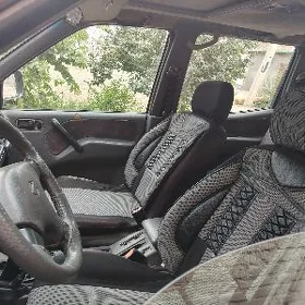 Nissan Terrano 1998