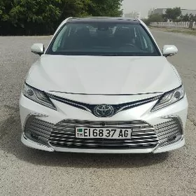 Toyota Camry 2023