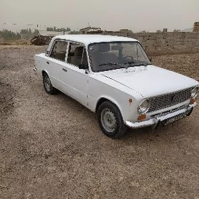 Lada 2104 1983