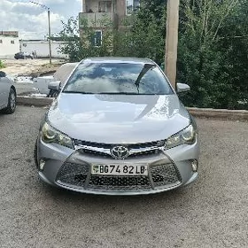 Toyota Camry 2017