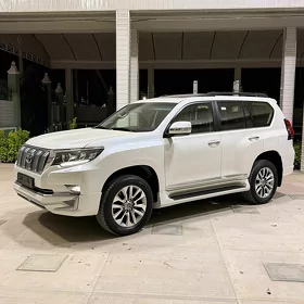 Toyota Land Cruiser Prado 2023