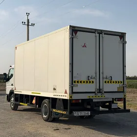 Mitsubishi Fuso 2020