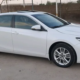 Toyota Camry 2017