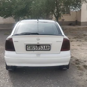 Opel Astra 2000