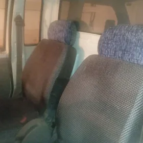 Kia Bongo 2013