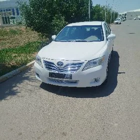 Toyota Camry 2011