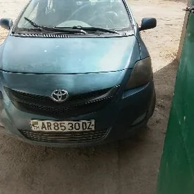 Toyota Yaris 2008