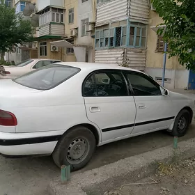 Toyota Corona 1995