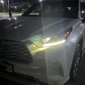 Toyota Highlander 2020