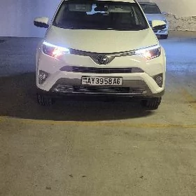 Toyota RAV4 2018