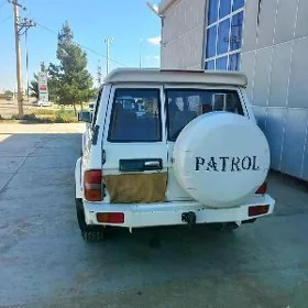 Nissan Patrol 1993