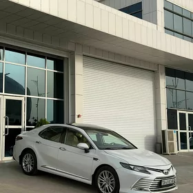 Toyota Camry 2024