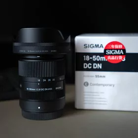 Sigma 18-50mm f/2.8 DC DN (Fujifilm X-mount)