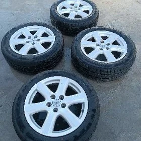 nissan DISKA TEKER 215 55 17
