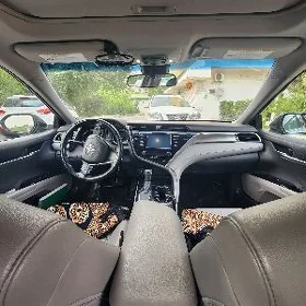 Toyota Camry 2018