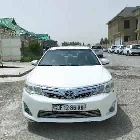 Toyota Camry 2014