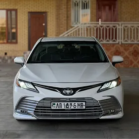 Toyota Camry 2022