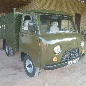 UAZ Profi 1980