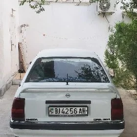 Opel Omega 1992