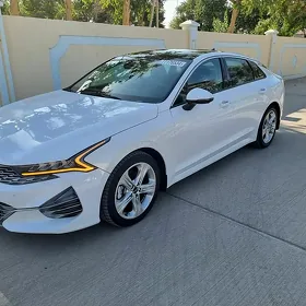 Kia K5 2021