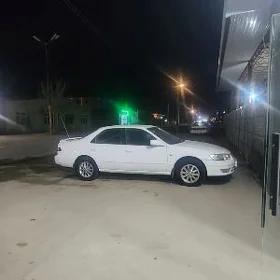 Toyota Camry 2000