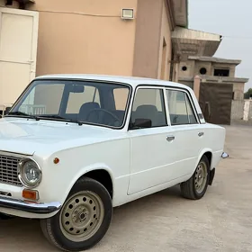Lada 2104 1986