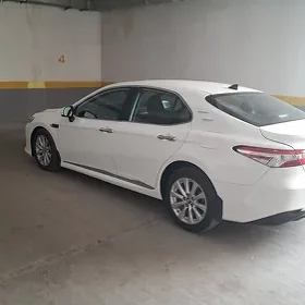 Toyota Camry 2022