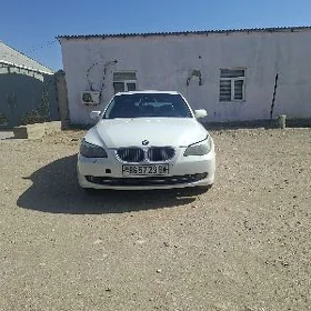 BMW E60 2003