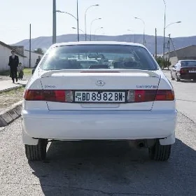 Toyota Camry 2001