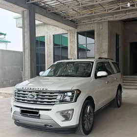Ford Expedition 2021