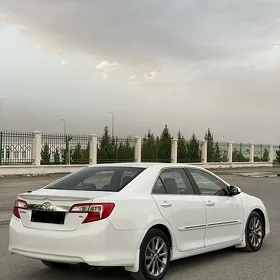 Toyota Camry 2013