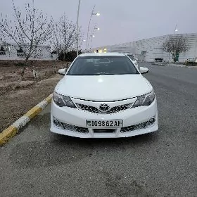 Toyota Camry 2012