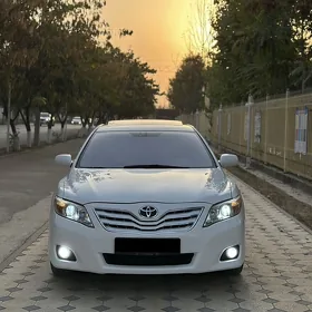 Toyota Camry 2010