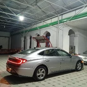 Hyundai Sonata 2022