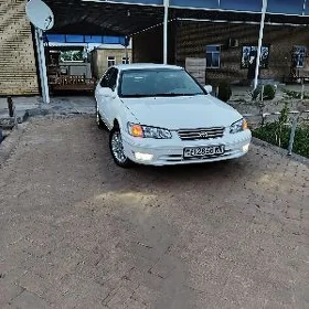 Toyota Camry 2001