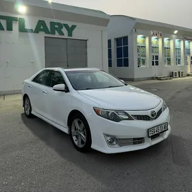 Toyota Camry 2013