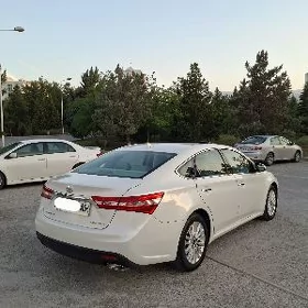 Toyota Avalon 2013