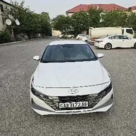 Hyundai Elantra 2021