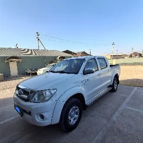 Toyota Hilux 2026
