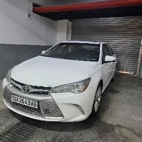 Toyota Camry 2016