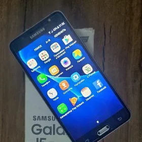 Samsung J 5
