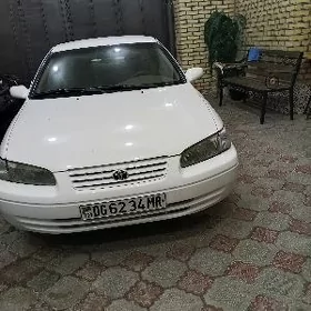 Toyota Camry 1997