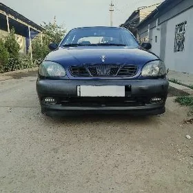 Daewoo Lanos 2002