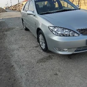 Toyota Camry 2004