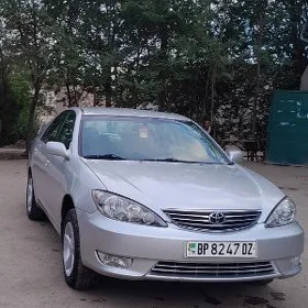 Toyota Camry 2004